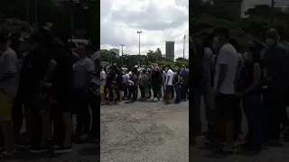 FÃS DA CANTORA MARÍLIA MENDONÇA COMEÇAM A OCUPAR O GINÁSIO GOIÂNIA ARENA