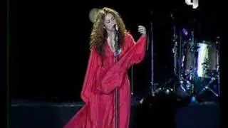 Shakira - No / Live in Dubai 2007