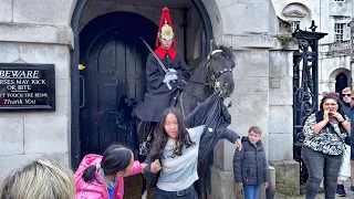 King’s Horse Deals with IDIOT as Public Watch in REAL SHOCK!