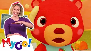 Pat A Cake | CoComelon Nursery Rhymes & Kids Songs | MyGo! Sign Language For Kids