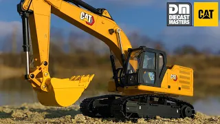 Diecast Masters 1:16 RC Cat® 320 Hydraulic Excavator with Grapple and Hammer
