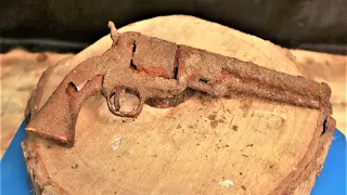 Restoration of Old Revolver Found at Sea | Restauração de Revólver Antigo Encontrado no Mar