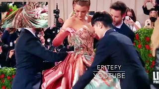 Blake Lively en la MET GALA 2022 | ESPECTACULAR vestido | TRANSFORMACION | ESTATUA DE LA LIBERTAD