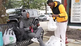 Feeding the Homeless PT. 1 | Acts of Kindness 💙