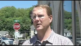 Small town trying out food trucks to help their economy