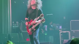 Foo Fighters - The Teacher (Houston 10.10.23) HD