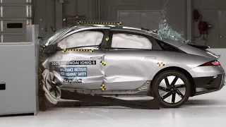 2023 Hyundai Ioniq 6 driver-side small overlap crash test (extended footage)