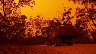 Wildfires turn Australia skies orange