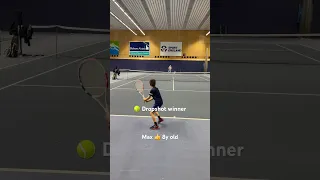 🎾🔥#tennis #dropshot #winner Max #8yearsold #backhand #tenniskid #tennisboy #getbetter #fun