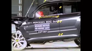 2011 Mercedes GLK moderate overlap IIHS crash test