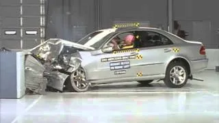 2003 Mercedes E class moderate overlap test