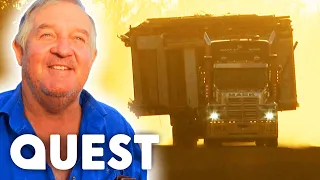 Truckers Move 100-Year-Old House Over 1000 Kilometres! | Outback Truckers