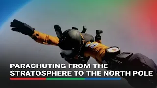 Russians parachute from stratosphere to North Pole