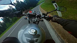 Little YAMAHA YBR 250 under STRES on curvy road (4K)