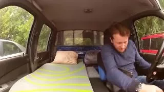 Как спать в пикапе. How to sleep in a pickup truck.