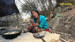 foodie woman cooking and eating in the hut || lajimbudha ||