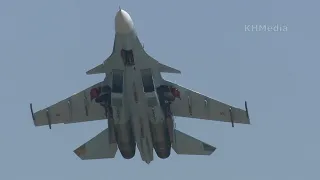 Su-30 and Su-34 said goodbye to Kubinka wing wave departure from Army 2020 forum