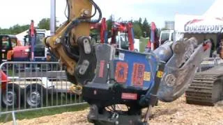 OilQuick OQ70 Demo Cat 324D [MaskinExpo 2010]