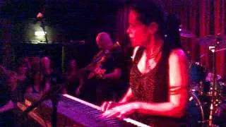 Beth Hart 2/9 'L.A. Song' Borderline London May 2011