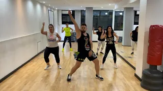 Bonita | Daddy Yankee - Choreo Euge Carro & Rixio Perez #zumba #bonita @EugeCarro @jrixio