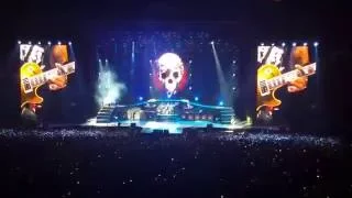 Guns N' Roses - Godfather Theme / Sweet Child o Mine (Live New Orleans 07.31.16)