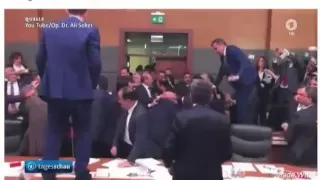 Deathcore im Türkischen Parlament