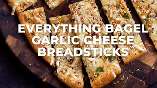 EVERYTHING BAGEL GARLIC CHEESE BREADSTICKS | Vegan Richa Recipes