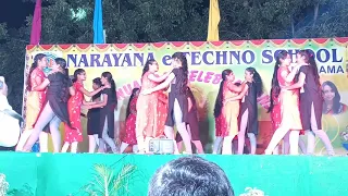 Rowdy baby song performed by 10 girls Narayana school