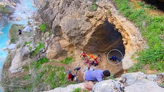 Nomadic life in harsh conditions in the cave