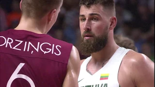 Kristaps Porzingis vs Jonas Valanciunas [ Latvia - Lithuania ]