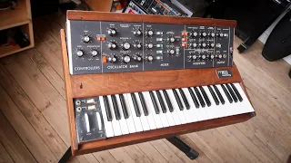 How To Use A Minimoog Synthesizer