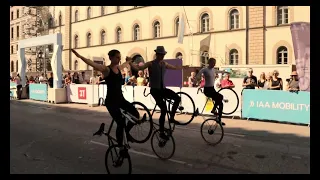 You have never seen these tricks on a bike at the IAA Mobility in Munich