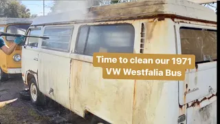 Time to clean our 1971 VW Westfalia