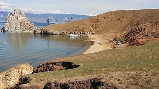 Видеообзор скалы Шаманка на Ольхоне с выездного тренинга для целителей, коучей.