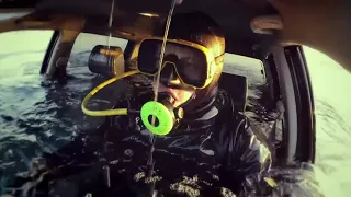 TOYOTA Hilux SCUBA DIVING EXTREME WATER.