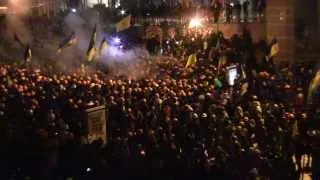 Евромайдан 11.12.2013 - (HD) Штурм баррикад на Институтской - Беркут пытается прорвать оборону - ч.4