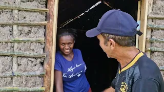 VEJA OS PRESENTE SURPRESA QUE CHEGOU PRA CASA DA CELINHA DA CASA DE TAIPA