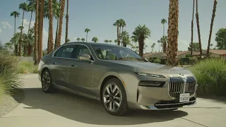 The New BMW i7 xDrive60 Exterior Design in Oxid Grey Metallic