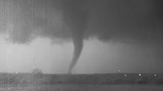 Tornado outbreak: At least 10 tornadoes hit Oklahoma, 15 in Kansas