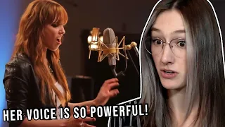 Halestorm - "Love Bites (So Do I)" (Acoustic) | Singer Reacts |