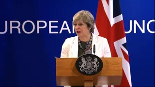 May says Brexit bill must wait until final deal with EU