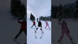 Tiktok dances but on ski's #skiing #Skidancing