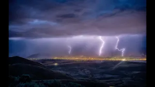 ⚡ Thunderstorm Soundscape with Pouring Rain Sounds , Thunder & lightning Ambience as Sleep Trigger😴