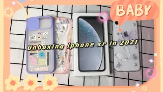 Iphone xr unboxing in 2021 + accessories (asmr + aesthetic) 🍎🧸⛅️