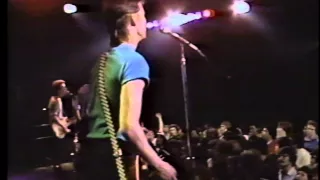 Huey Lewis and the News - Do You Believe in Love  - LIVE 1982