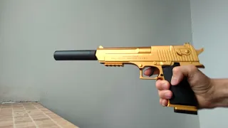 Desert Eagle с вылетом гильз