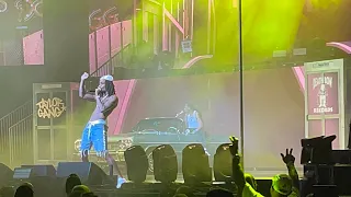 Snoop Dogg & Wiz Khalifa - (intermission HS fight video) + We Dem Boyz - 8/8/23 PNC Charlotte, NC