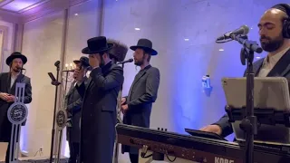 Motty Ilowitz Emotional Chupa 😢, Shmiel Hersh Miller, Shira Choir | מאטי  אילוביץ חופה מרוגשת