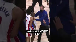 Isaiah Stewart trying to fight LeBron👀 Malice at the Palace 2021? #shorts