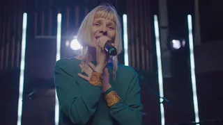 AURORA - Exist for love (Live)